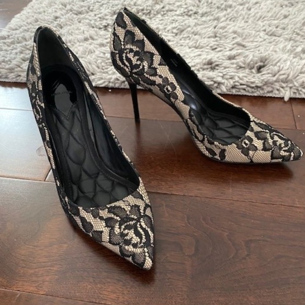 Brian Atwood Black Lace Pattern D'Orsay Pumps Size 7 (Run small)